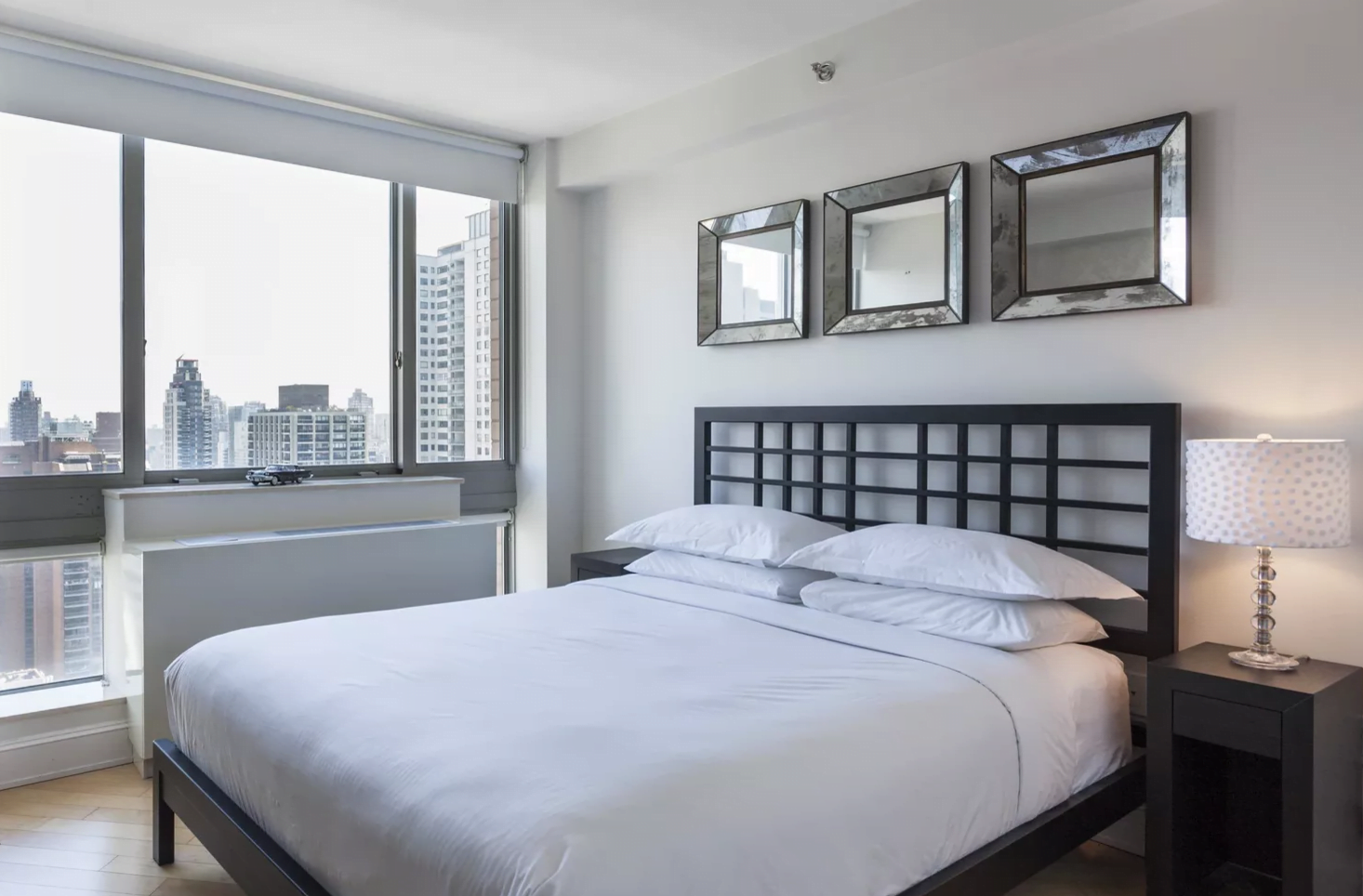 Hotels-One-Fine-Stay-Rentals-Bedroom-View