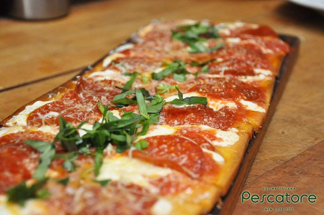 Dining-Pescatore-Restaurant-Manhattan-Pizza