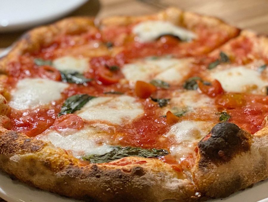 Dining-Tramonti-Authentic-Italian-Restaurant-NYC-Caprese-Pizza