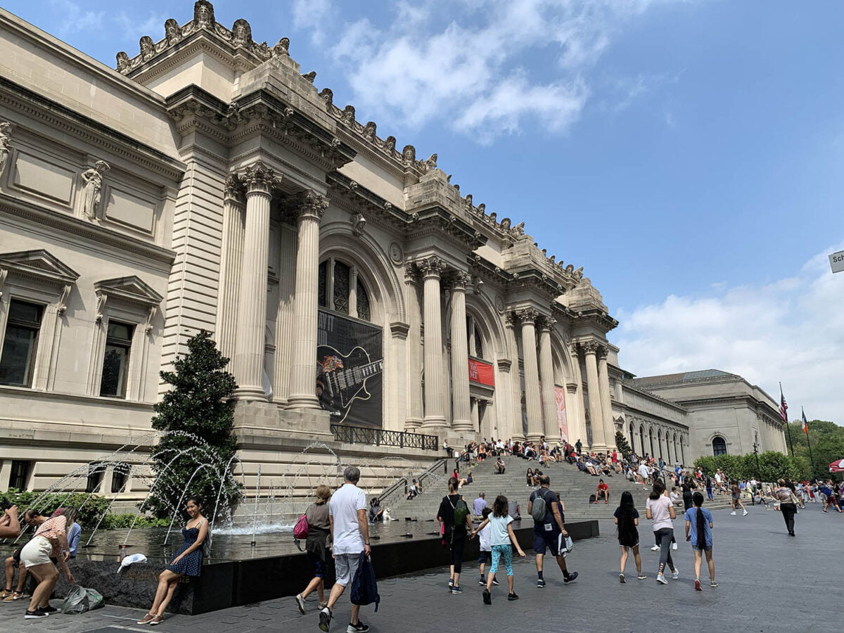 Facade of the Metropolitan Museum of Art